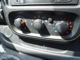 Renault Trafic 1.6 dCi picture 15