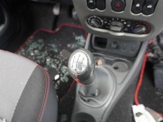 Dacia Duster 1.6 16v picture 7