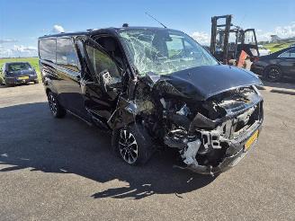 Ford Transit Custom 2.0 TDCi 16V Eco Blue 170 picture 4