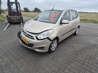 Hyundai I-10 1.1i 12V (G4HG5) picture 3