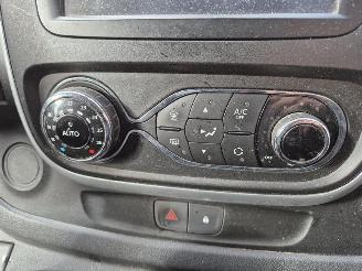 Renault Trafic 1.6 dCi picture 11