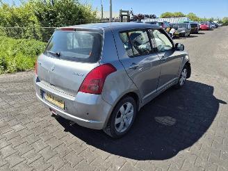 Suzuki Swift 1.3 picture 1