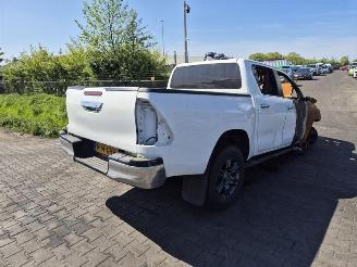 skadebil auto Toyota Hilux 2.4 D4D 4x4 2024/8