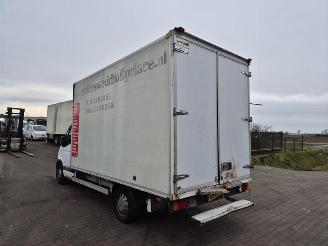 Renault Master 3.0 dCi picture 2