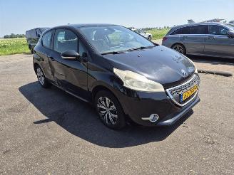 Peugeot 208 1.2 Vti picture 4