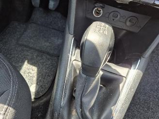Peugeot 208 1.2 Vti picture 9