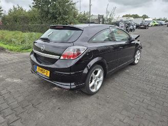 Salvage car Opel Astra 1.8 GTC 2009/3