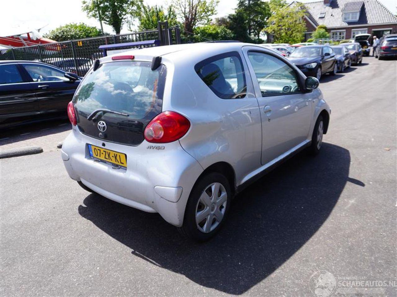 Toyota Aygo 1.0 12v