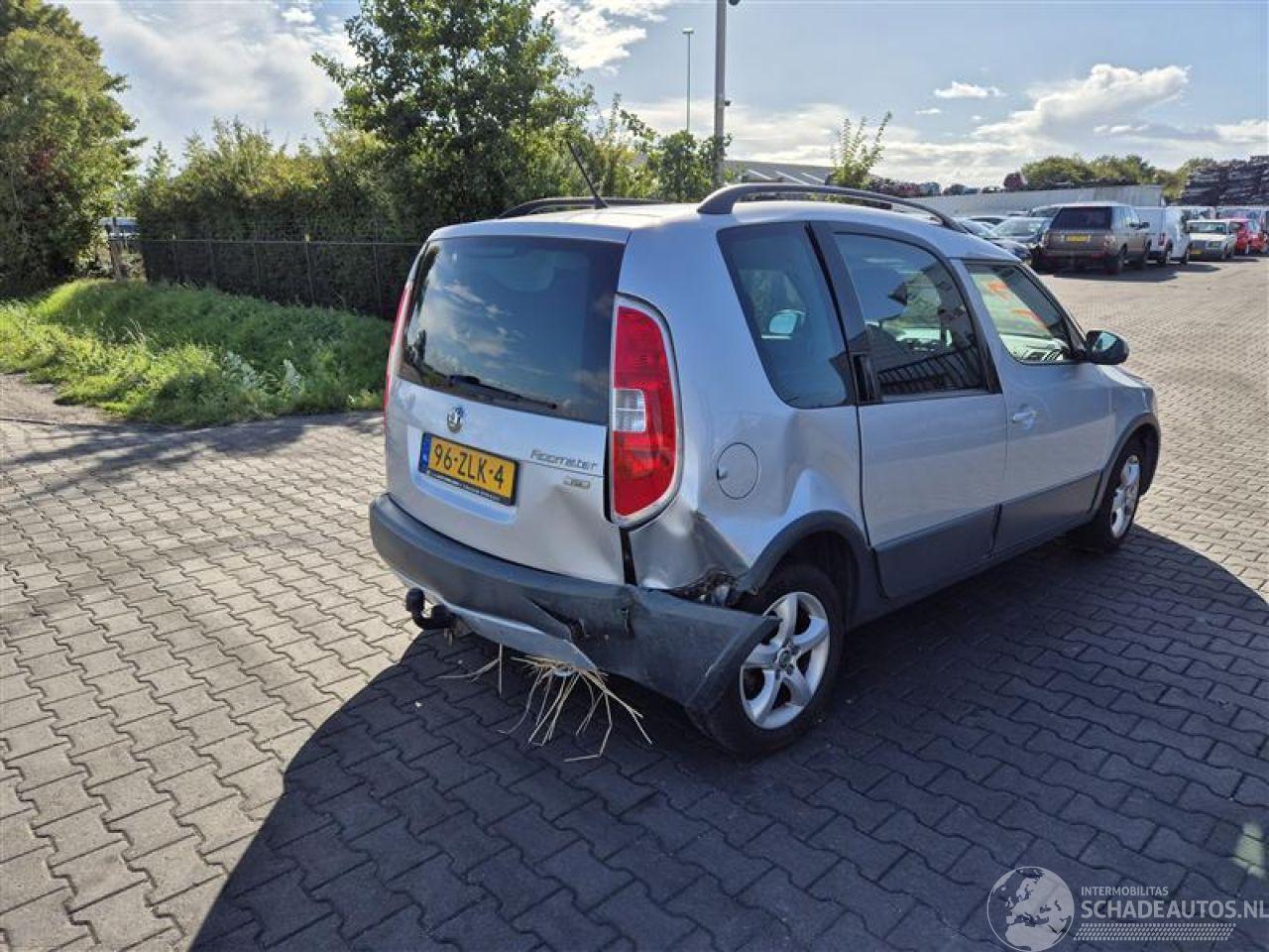 Skoda Roomster 1.2 TSI (CBZA)