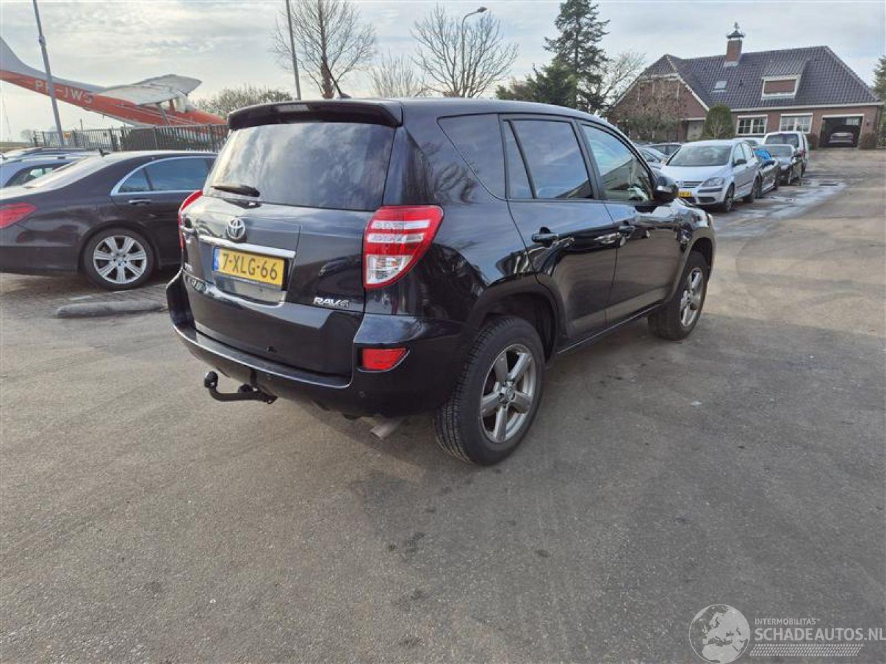 Toyota Rav-4 2.0