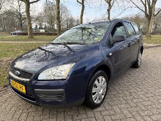 krockskadad bil auto Ford Focus  2006/1