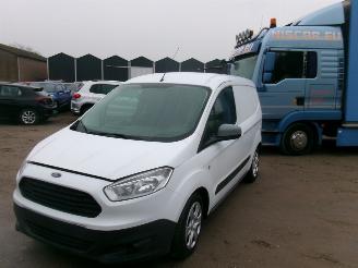 Coche accidentado Ford Transit 1.5 TDCI  Courier Trend 2017/4