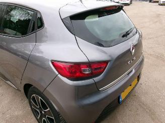 Renault Clio 0.9 Comfort 5 Drs picture 10
