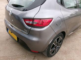 Renault Clio 0.9 Comfort 5 Drs picture 8