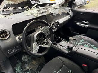 Mercedes GLB 1.3 GLB-200 Turbo 16V SUV  Benzine 1.332cc 120kW (163pk) picture 10