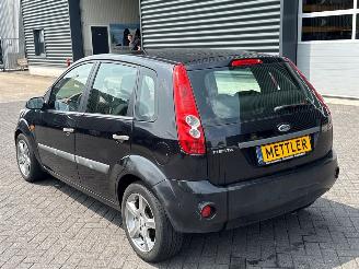 Ford Fiesta 1.25 16V Hatchback  Benzine 1.242cc 55kW (75pk) FWD picture 3