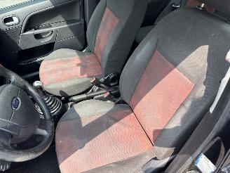 Ford Fiesta 1.25 16V Hatchback  Benzine 1.242cc 55kW (75pk) FWD picture 14