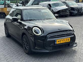 Mini Cooper 1.5 12V Cooper Hatchback 2Dr Benzine 1.499cc 100kW (136pk) FWD picture 7