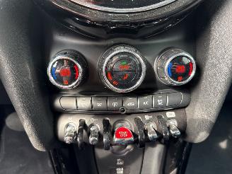Mini Cooper 1.5 12V Cooper Hatchback 2Dr Benzine 1.499cc 100kW (136pk) FWD picture 17