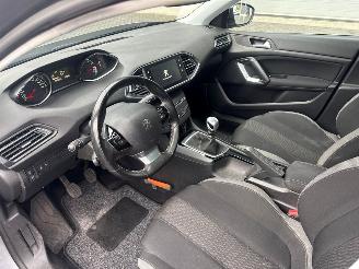 Peugeot 308 1.2 12V e-THP PureTech 130 Combi/o 4Dr Benzine 1.199cc 96kW (131pk) FWD picture 12