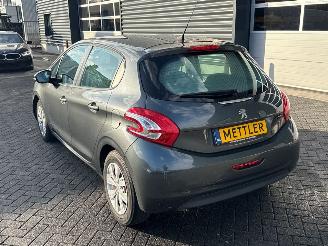 Peugeot 208 1.2 Vti 12V PureTech 82 Hatchback  Benzine 1.199cc 60kW (82pk) FWD picture 3