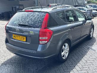 Kia Cee d 1.4 16V Combi/o picture 5