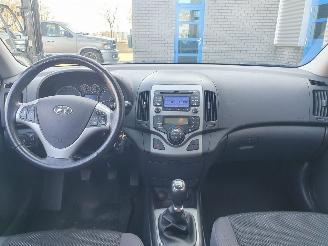 Hyundai I-30 CW 1.6i i-Motion picture 14