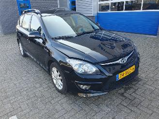 Hyundai I-30 CW 1.6i i-Motion picture 7