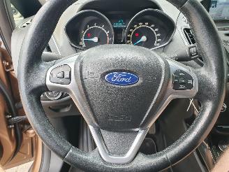 Ford B-Max 1.0 EcoBoost Titanium picture 19