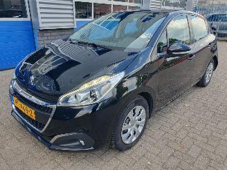 Uttjänta bilar auto Peugeot 208 1.2 PureTech Blue Lion 2018/2