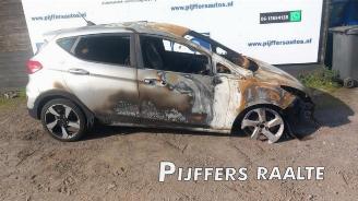 Vrakbiler auto Ford Fiesta Fiesta 7, Hatchback, 2017 1.0 EcoBoost 12V 100 2018/10