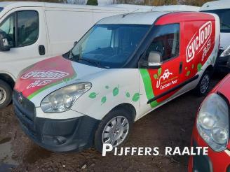 Coche siniestrado Fiat Doblo Doblo Cargo (263), Van, 2010 1.4 T-Jet 16V Natural Power 2014/12