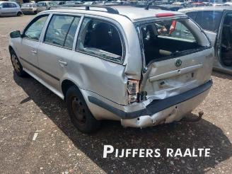 Uttjänta bilar auto Skoda Octavia Octavia Combi (1U5), Combi 5-drs, 1998 / 2010 1.6 2007/6