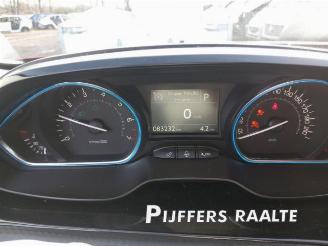 Peugeot 2008 2008 (CU), MPV, 2013 / 2019 1.2 12V e-THP PureTech 110 picture 25