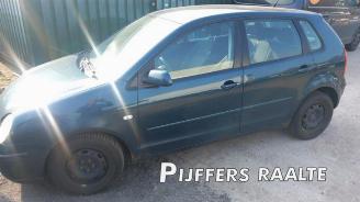 Vrakbiler auto Volkswagen Polo Polo IV (9N1/2/3), Hatchback, 2001 / 2012 1.4 16V 75 2004/7