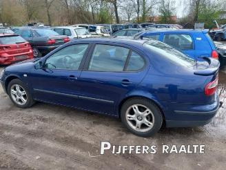 Coche siniestrado Seat Toledo Toledo (1M2), Sedan, 1998 / 2006 1.8 20V 2002/1
