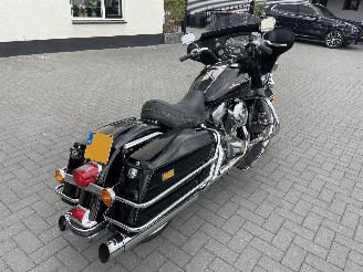 Harley-Davidson Electra Glide FLHTC ORIGINEEL NL N.A.P PRACHTIG!!! picture 3