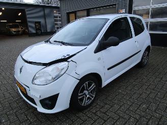 Voiture accidenté Renault Twingo 1.2 Authentigue 2009/11