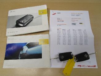 Opel Vectra 2.2-16V Cosmo sedan picture 21