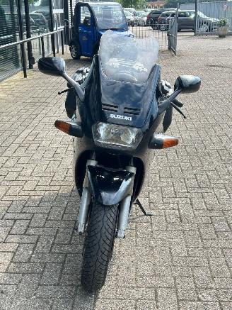 Suzuki GSX 1100 F picture 8