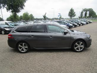 Peugeot 308 SW 1.2 Pure Tech Blue lease Premium picture 6