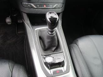 Peugeot 308 SW 1.2 Pure Tech Blue lease Premium picture 14