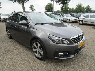 Peugeot 308 SW 1.2 Pure Tech Blue lease Premium picture 7