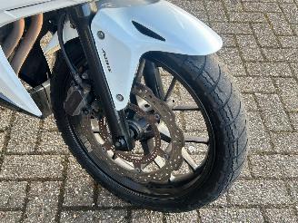 Honda CBR 500 R  picture 16