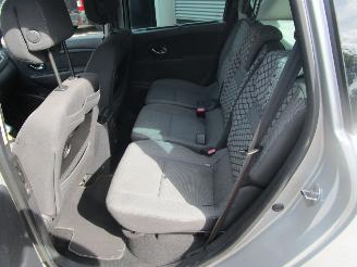 Renault Scenic 1.5 DCI Dynamique picture 11
