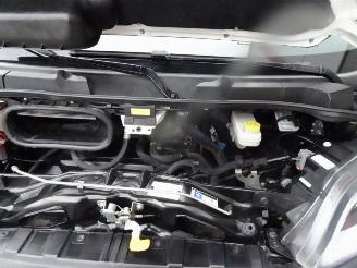 Peugeot Boxer 330 2.2 HDI L2H1 XT 3 zits airco picture 30