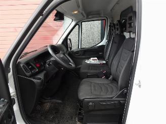 Iveco Daily 35S15V 2.3 352 H2 L 32zits airco 3500kg ahk picture 7