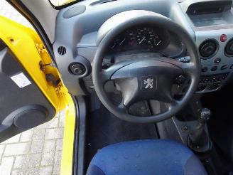 Peugeot Partner 170C 1.4 Avantage unieke benzine uitvoering !!!!!!!! picture 16