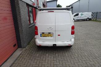 Citroën Jumpy 2.0 BlueHDI 120 M Club airco trekhaak imperiaal 2 x schuifdeur direct inzetbaar picture 16