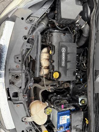 Opel Corsa 1.4-16V \'111\' Edition (Hatchback 5-dr.) picture 27